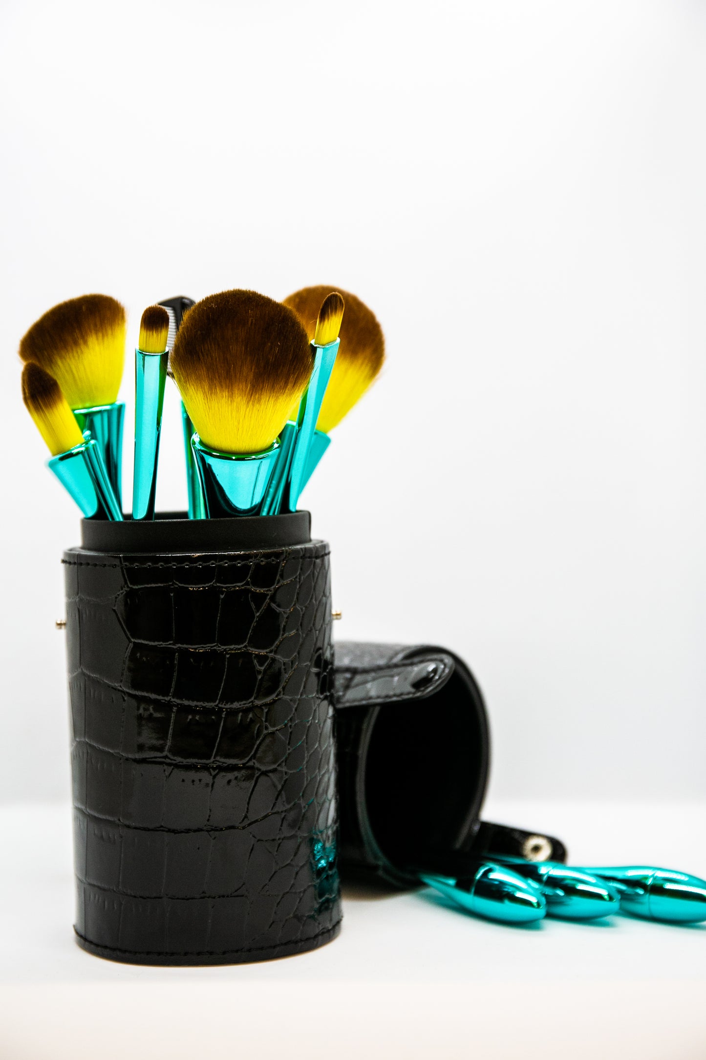 AQUAMARINE BRUSH SET